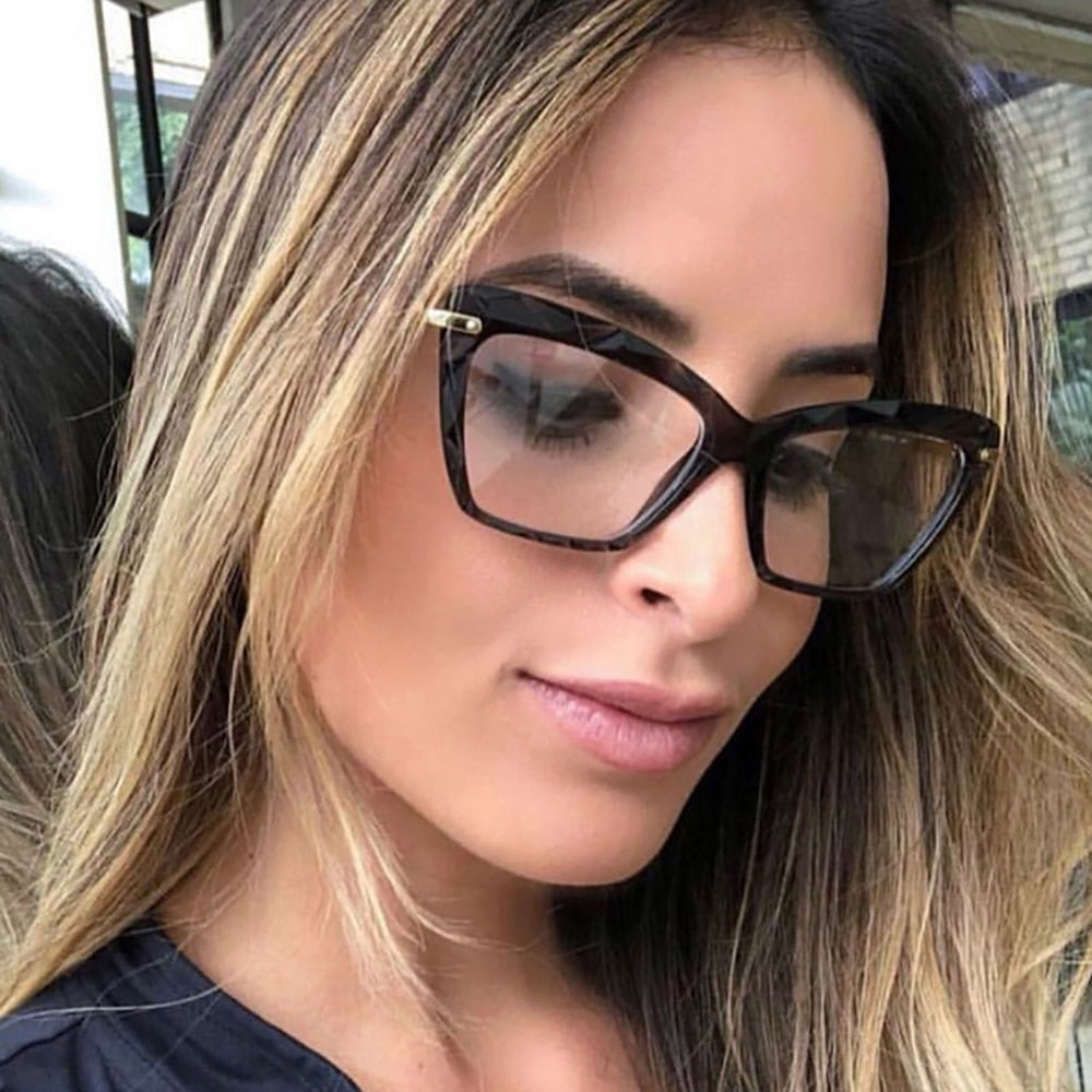 Lunettes œil-de-chat multifacettes anti-lumière bleue